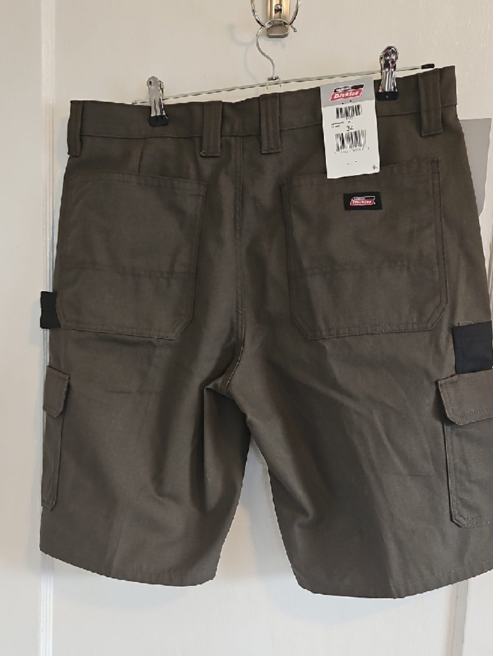 Dickies Olive Cargo Work Shorts with Black Pocket Accents - Picture 3 of 5